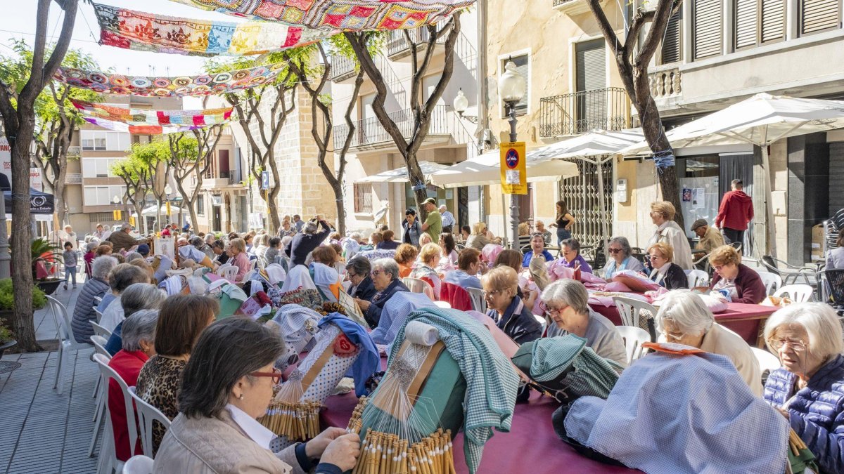 Imagen de archivo de una Trobada de Puntaires en Constantí.