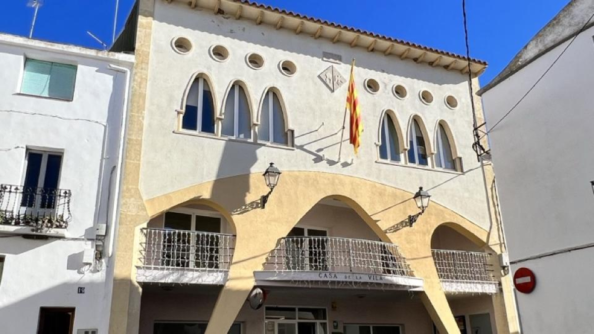 Façana de l'Ajuntament de la Bisbal del Penedès