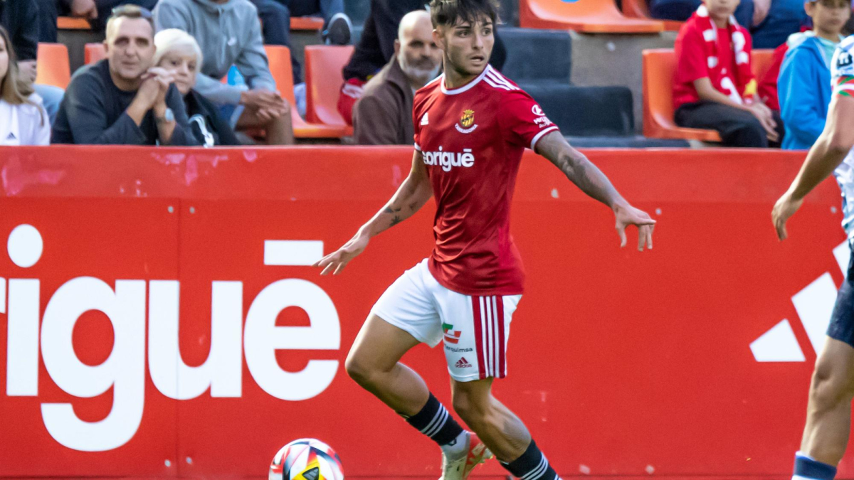 Marc Álvarez en un partido de la temporada pasada.