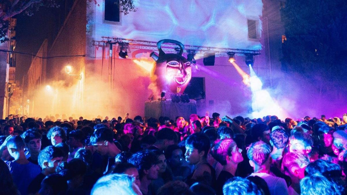Imagen de la Verbena Iluminada de Sant Magí 2023
