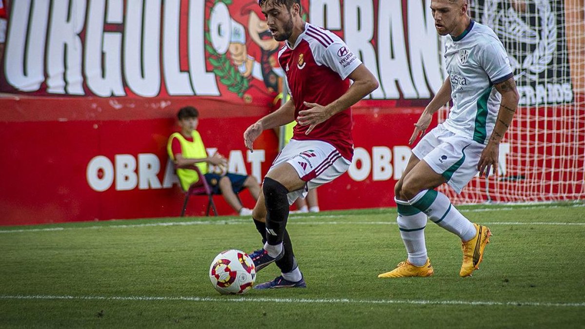 Jaume Jardí durante la victoria de pretemporada ante el SD Huesca.