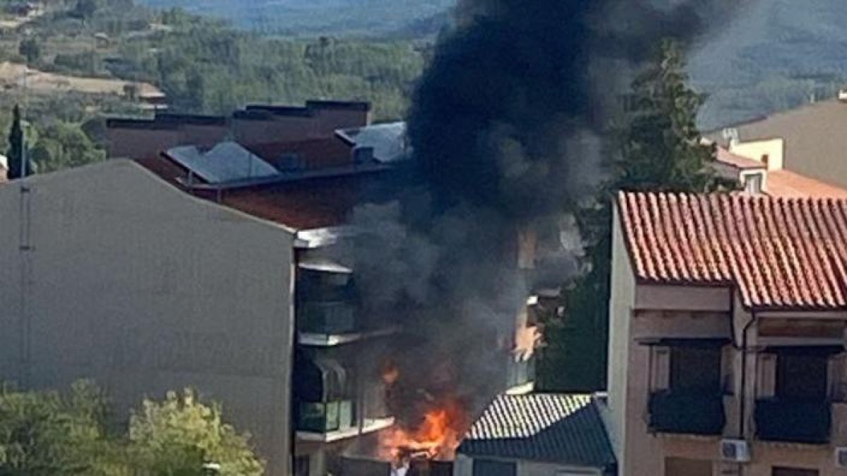 Imagen del incendio en Horta de Sant Joan