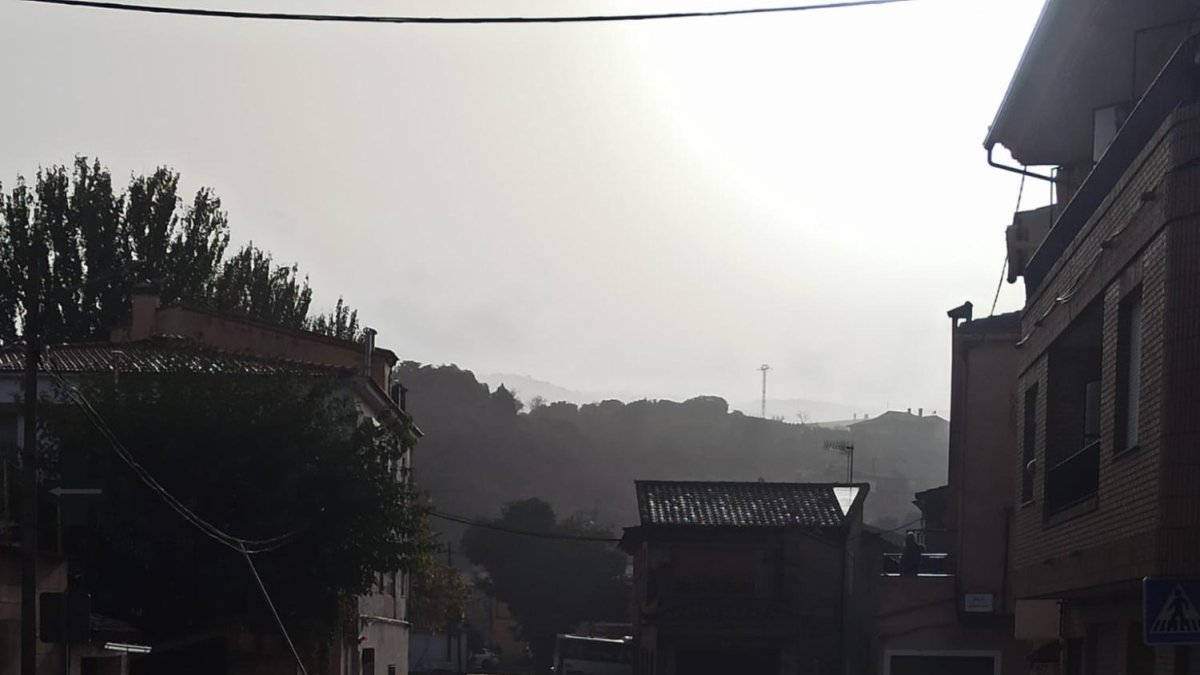 Imatge del poble de Mira inundat per la DANA.