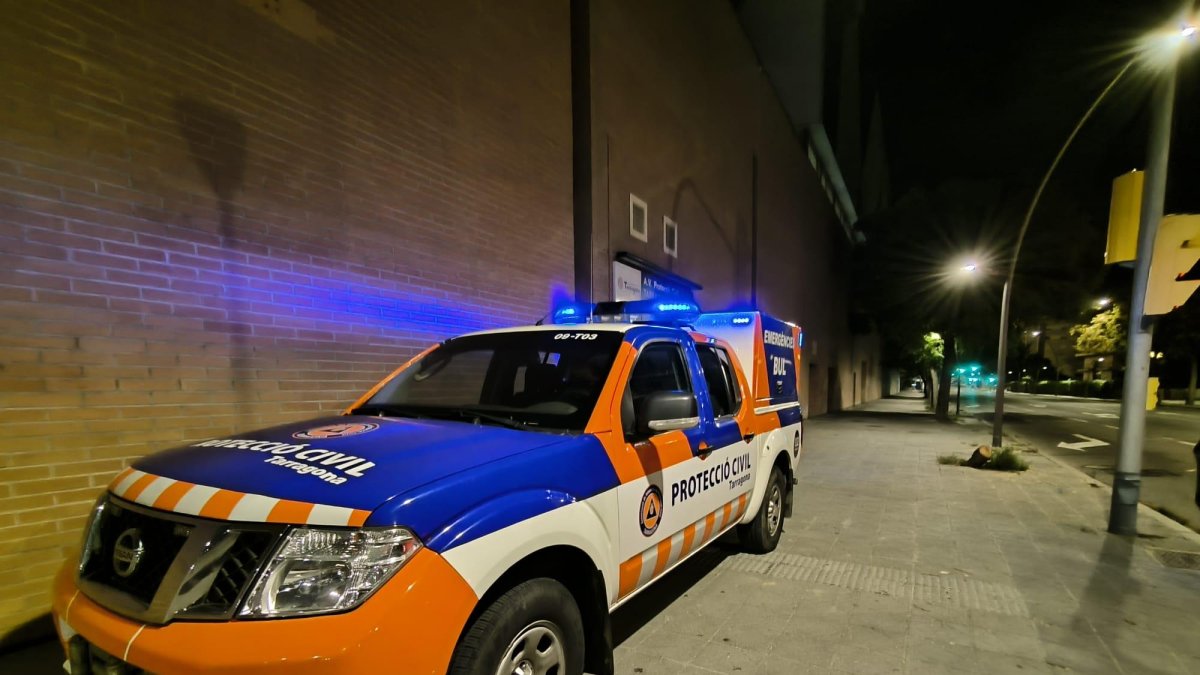 Imagen de la salida del operativo de Protección Civil de Tarragona esta madrugada