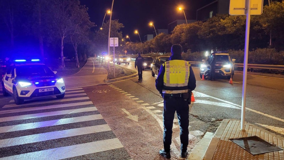 Imagen del dispositivo policial en Reus.
