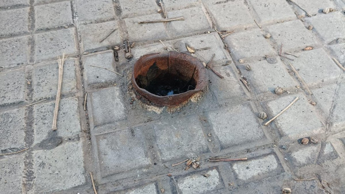 La pilona talladada provocat l'ensopegada de la víctima.