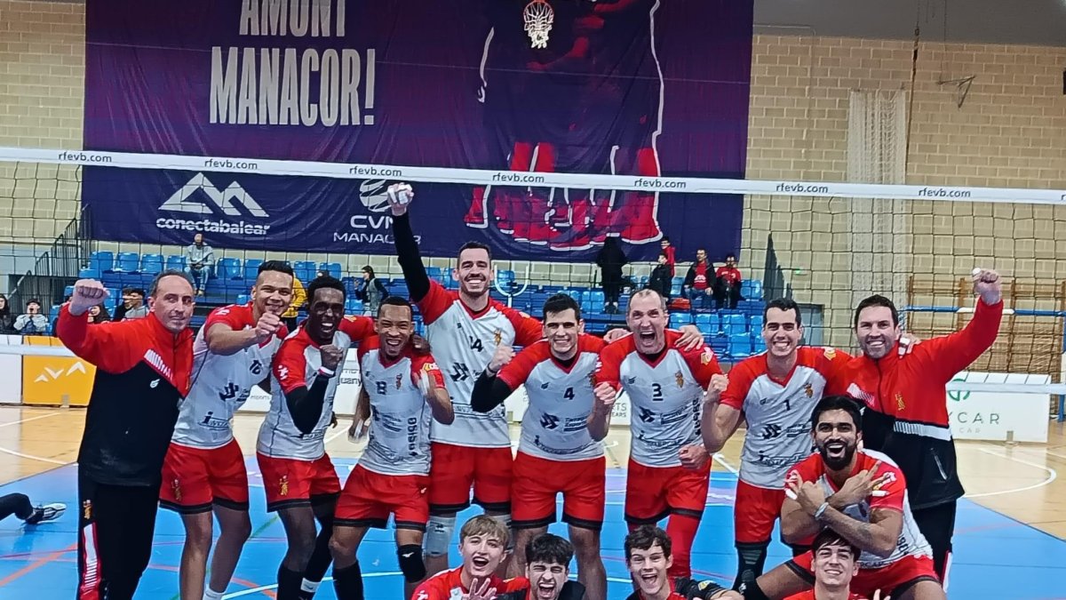 El SPiSP celebra la victòria a Manacor.
