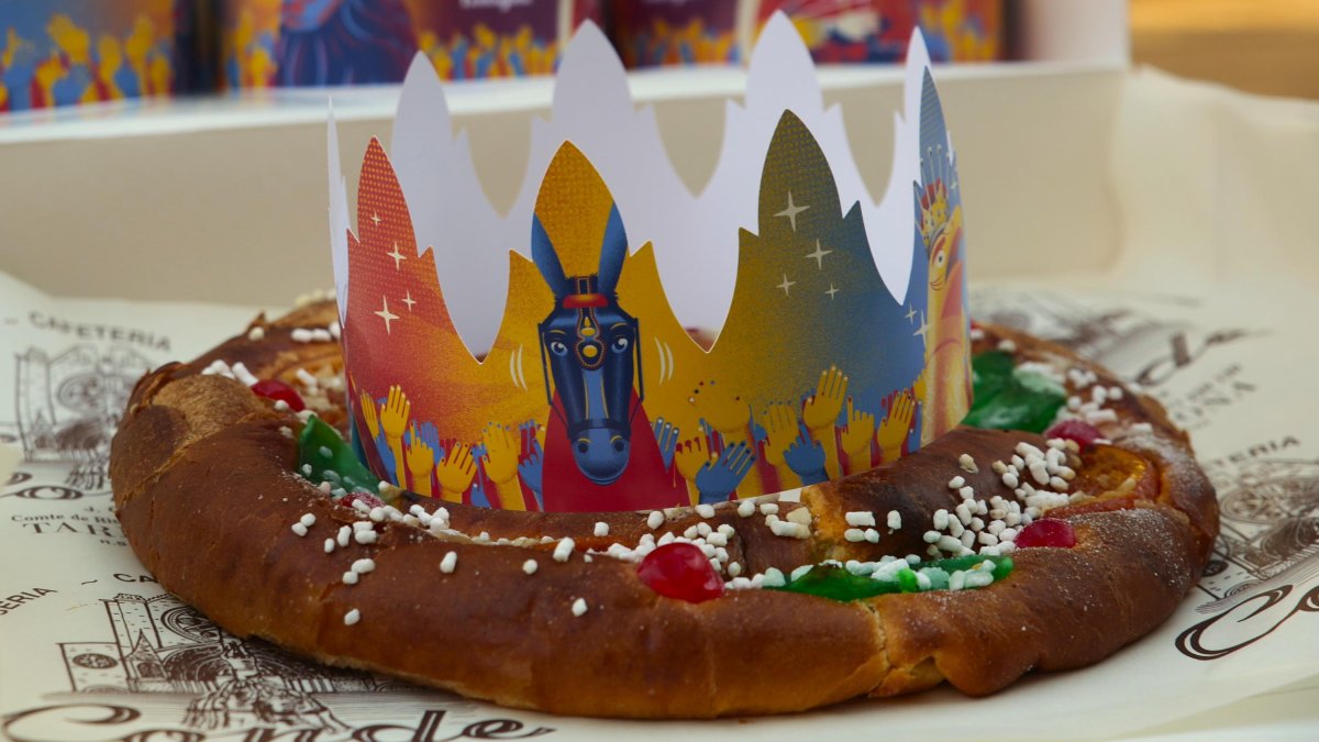 Una corona amb elements del Seguici de Santa Tecla presidirà el tortell de Reis de Tarragona.