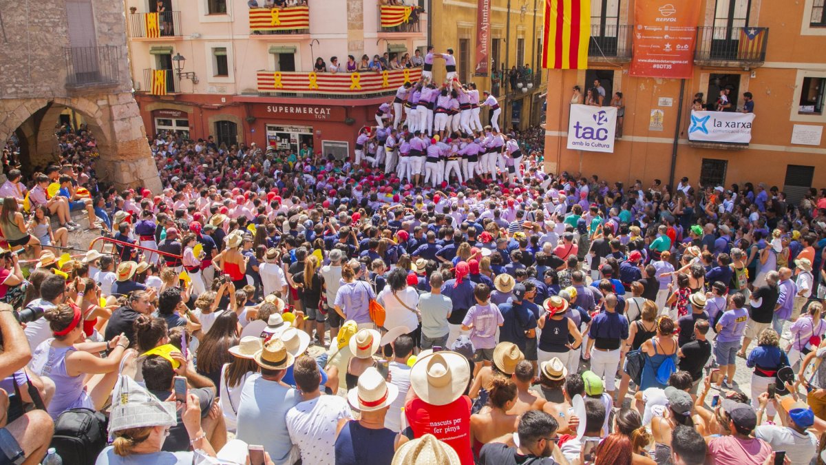 Els castellers cada cop es mostren més preocupats pels efectes del canvi climàtic a la seva activitat.