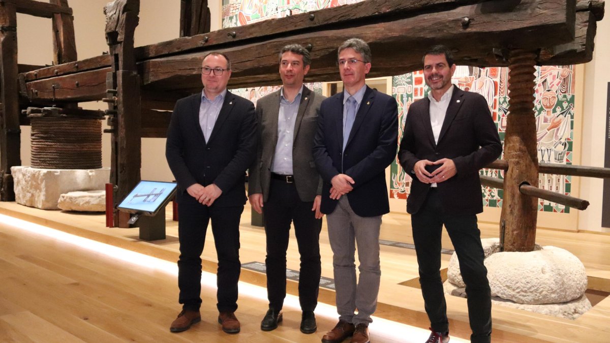 Los cuatro alcaldes, Juan Luis Ruiz, Kenneth Martínez, Francisco Romero y Marc Castells.