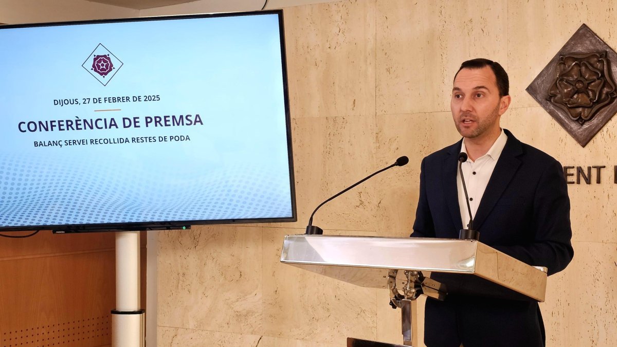 Daniel Rubio presentado el balanç del servicio de recogida de los restos de poda.