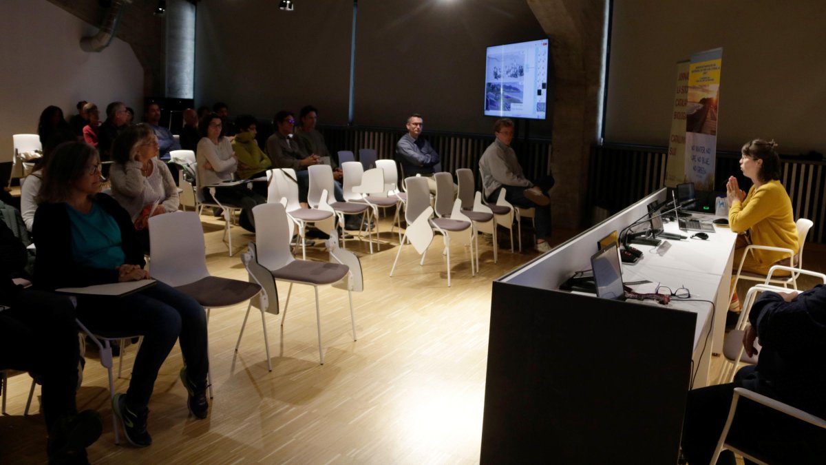 Uno de los momentos de la jornada 'Propuestas de sostenibilidad para un litoral al límite' organizado por la URV.