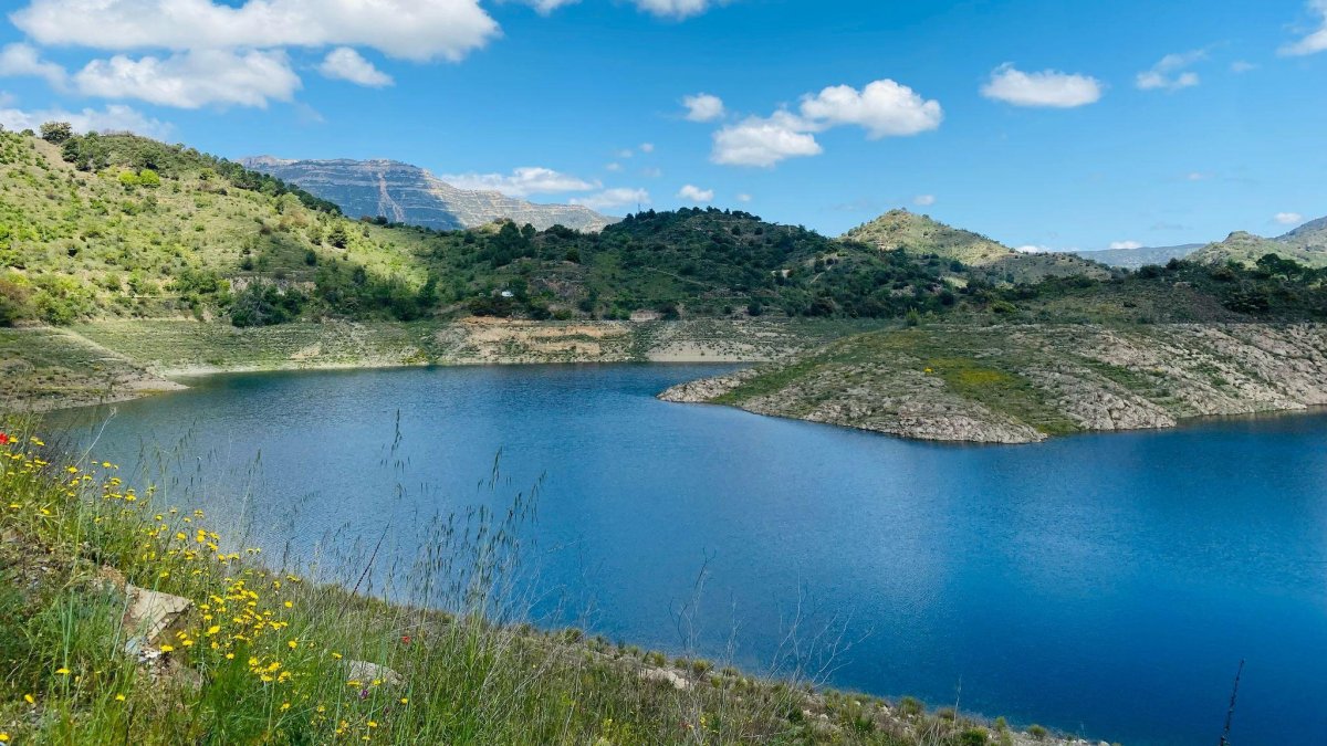 Estat actual de l’embassament de Siurana, a un 25& de la seva capacitat.