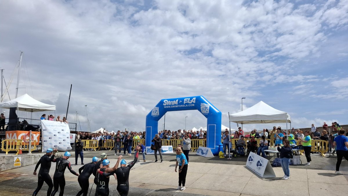 Imagen de la 4.ª travesía Swim for ELA