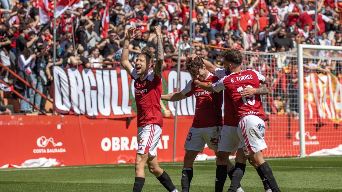 El jugador del Nàstic Víctor Narro celebrando un gol en el Nou Estadi Costa Daurada