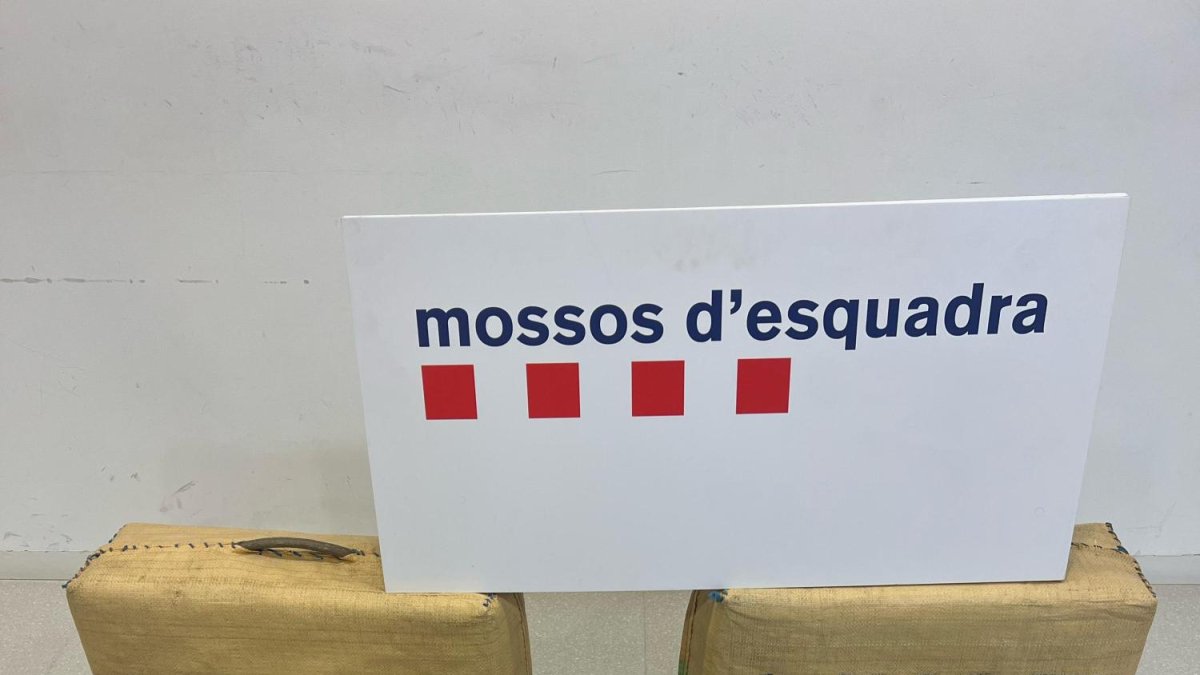 L'haixix decomissat pels Mossos al conductor detingut a l'AP-7 a l'altura de l'Ametlla de Mar.