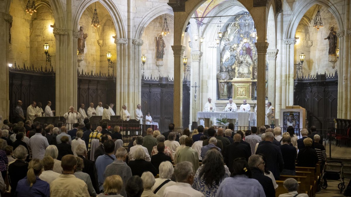 Imatge de la missa a la Prioral de Sant Pere