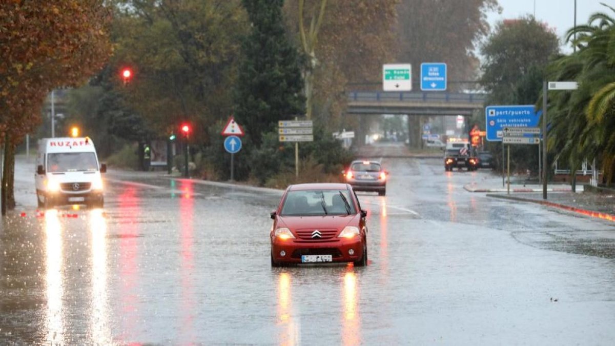 Imatge d'arxiu d'un episodi de pluja a Tarragona.
