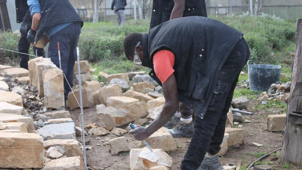 El curso de auxiliar de albañil fue la prueba piloto para activar el proyecto de la Escuela de los Oficios de Reus.