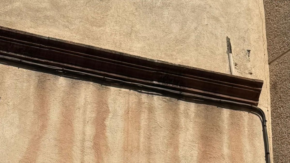 Imatge de la capelleta de Sant Roc dignificada.