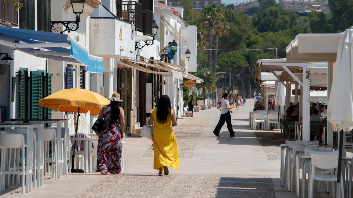 El passeig de Botigues de Mar d’Altafulla ha patit diversos desperfectes en temporals excepcionals durant l’última dècada.