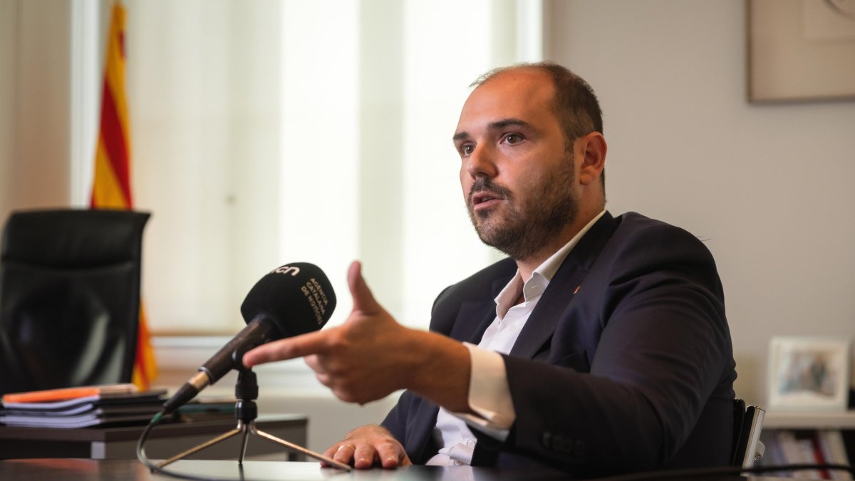 El consejero de la Presidencia, Albert Dalmau, en una entrevista con ACN.