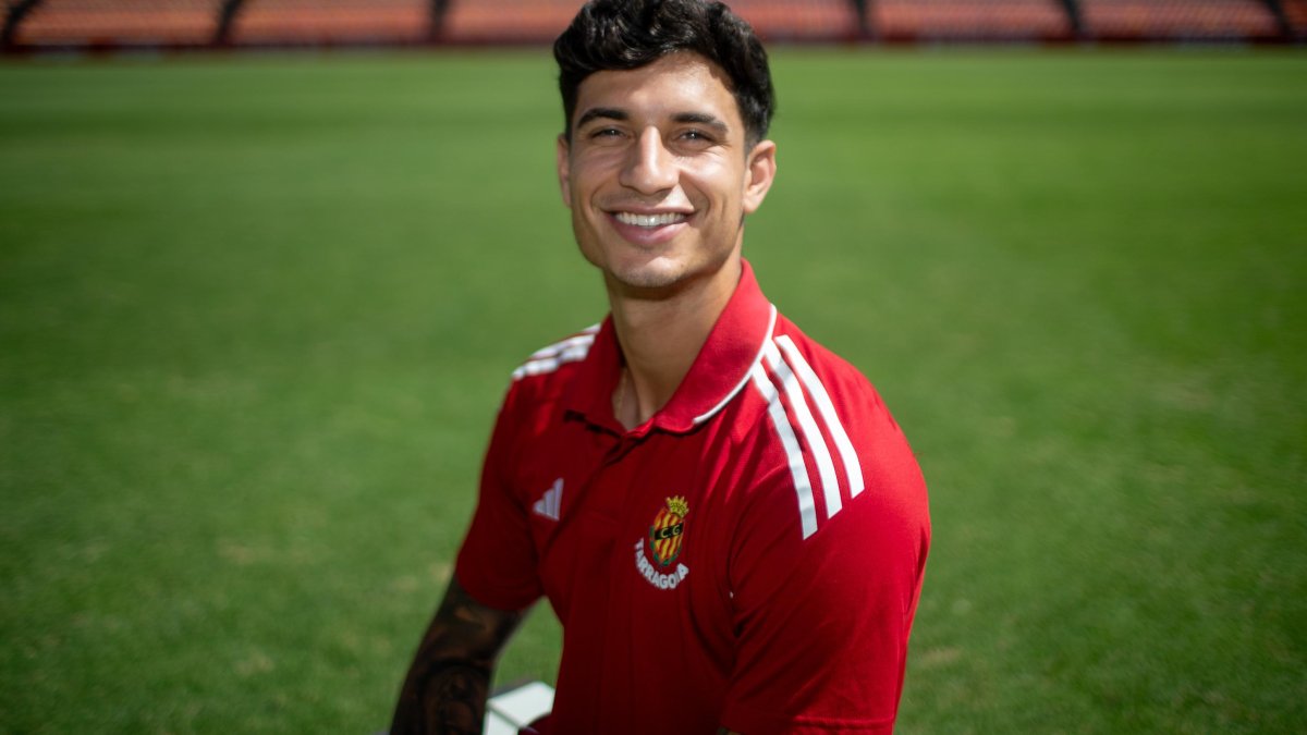 El capità del Nàstic, Óscar Sanz.