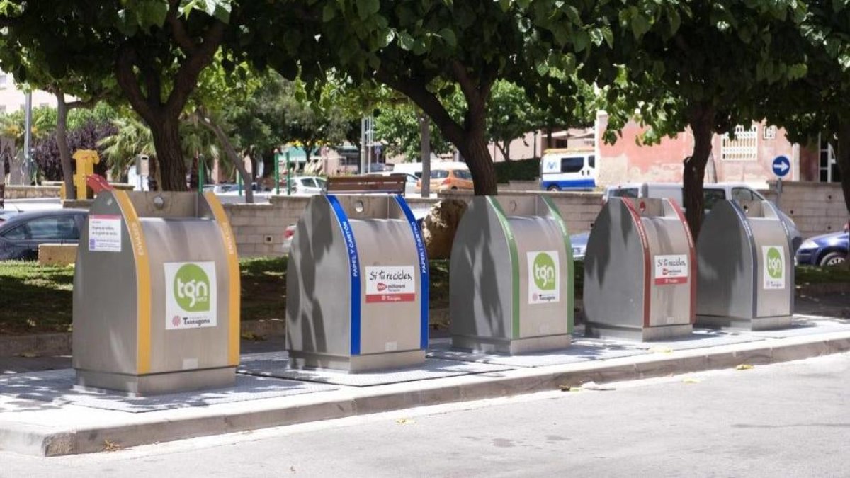 Imatge d'arxiu de contenidors soterrats a la ciutat.