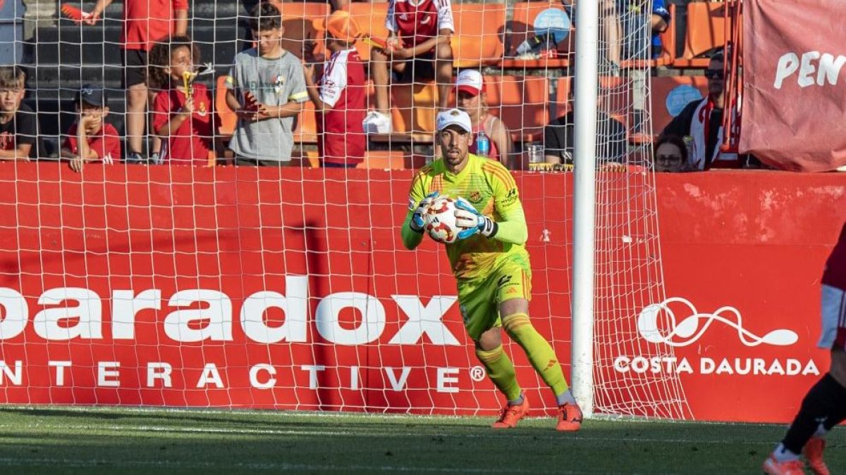 Dani Rebollo durante un duelo de la pasada temporada contra el Real Murcia en casa.