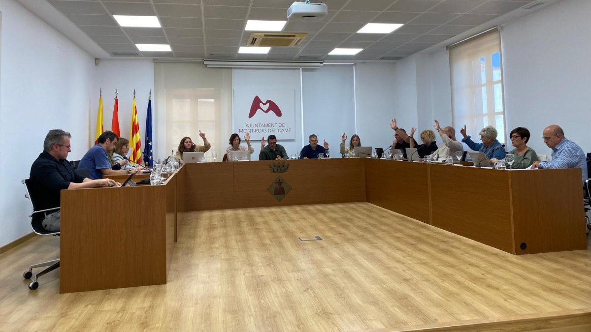 Imatge del ple extraordinari celebrat dilluns en què es van aprovar les ordenances fiscals.