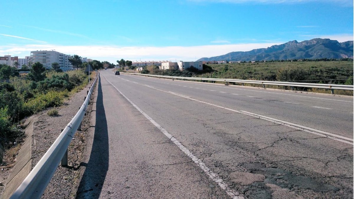 Imatge de l'N-340 al seu pas per Mont-roig del Camp.