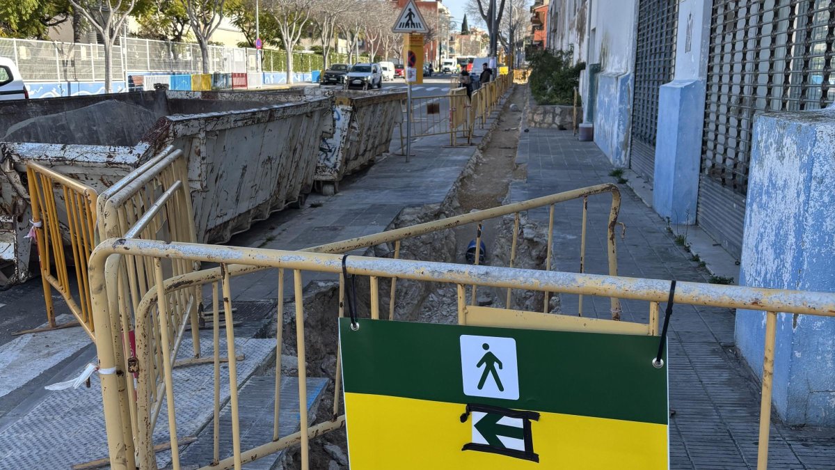 Tres actuaciones estratégicas reforzarán los recursos propios, modernizarán la red y avanzarán|adelantarán hacia una gestión digital del agua.