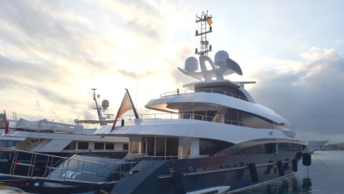 Varios yates de lujo convierten a Marina Port Tarraco en su puerto base durante el invierno