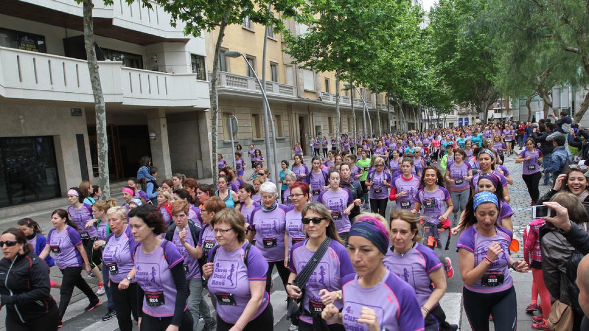 Reus acoge la cuarta Carrera de la Mujer