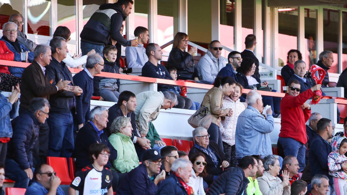 L'afició del Nàstic durant el partit contra l'Espanyol B