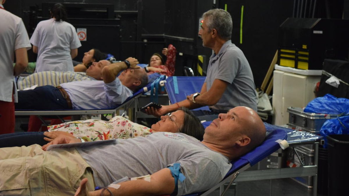 El Teatre Tarragona s'omple de donants