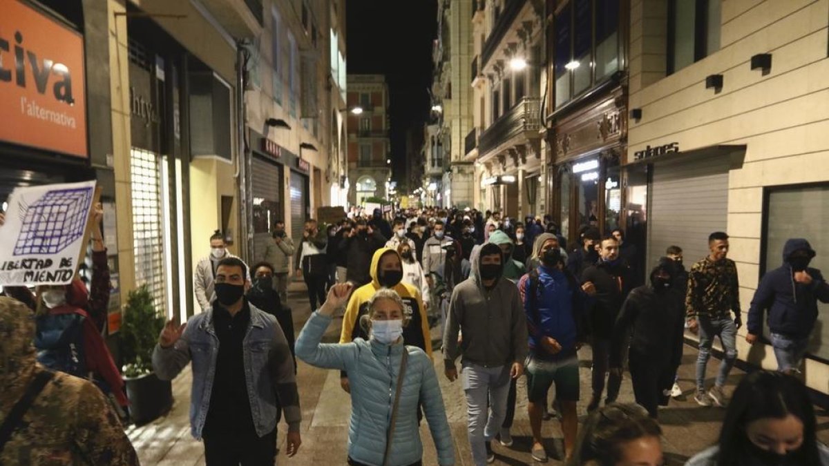 Protesta en Reus por las medidas de la covid-19