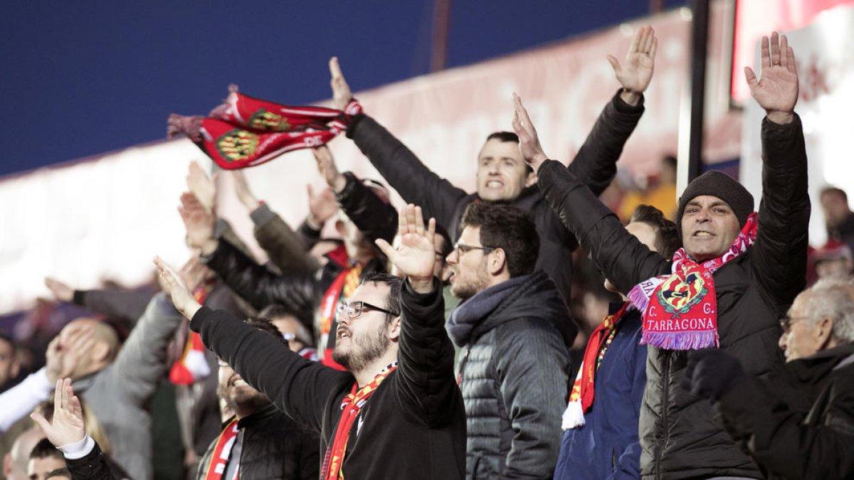 L'afició durant el Nàstic-Córdoba (2)