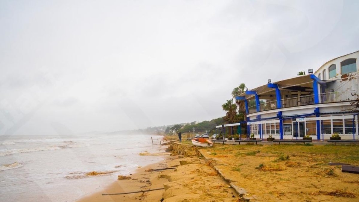 El Gloria golpea el litoral tarraconense