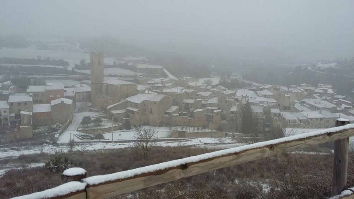 Empieza a nevar en la Conca de Barberà