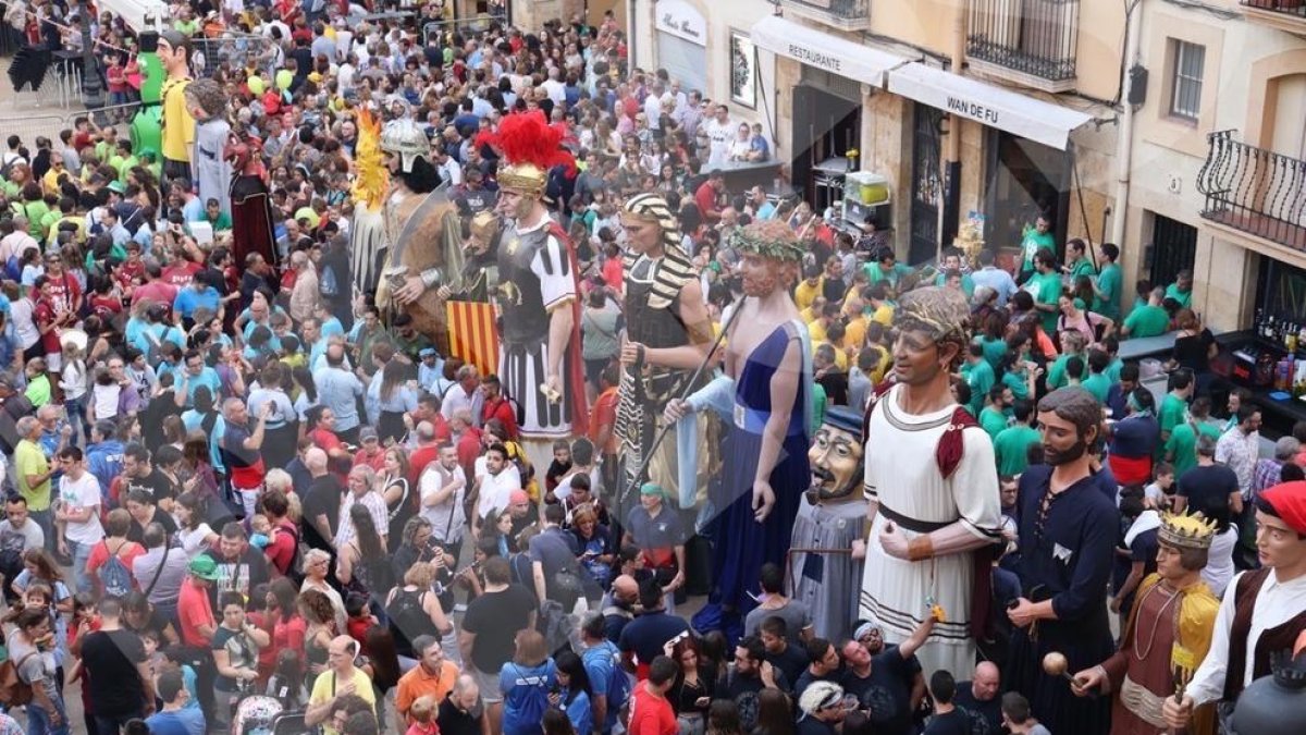 El despertar dels Gegants de Santa Tecla