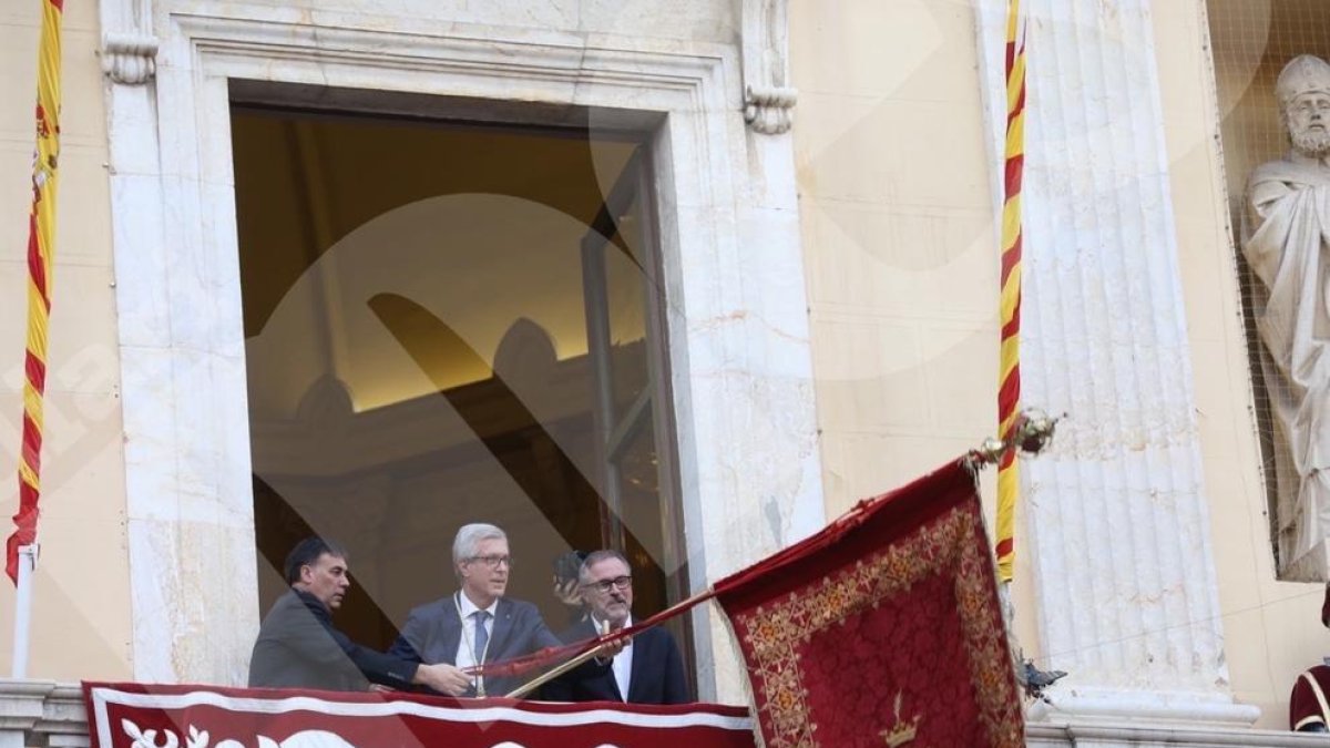 Amiguet recuerda que antes de escribir a 'La Contra' repartió el gratuito 'Clàxon'