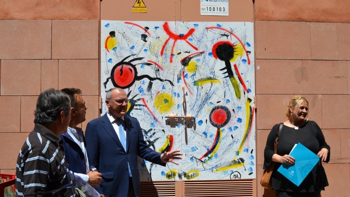 Reus exhibe piezas de arte contemporáneo en rincones del casco histórico