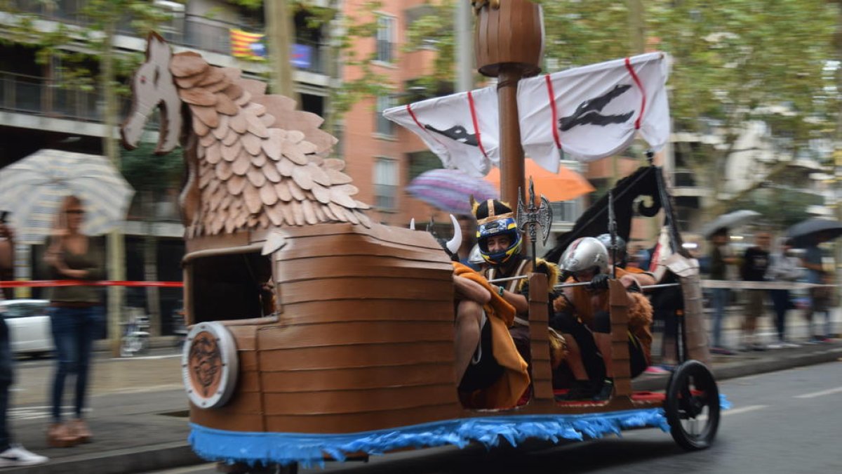 Primera baixada d'andròmines a Reus