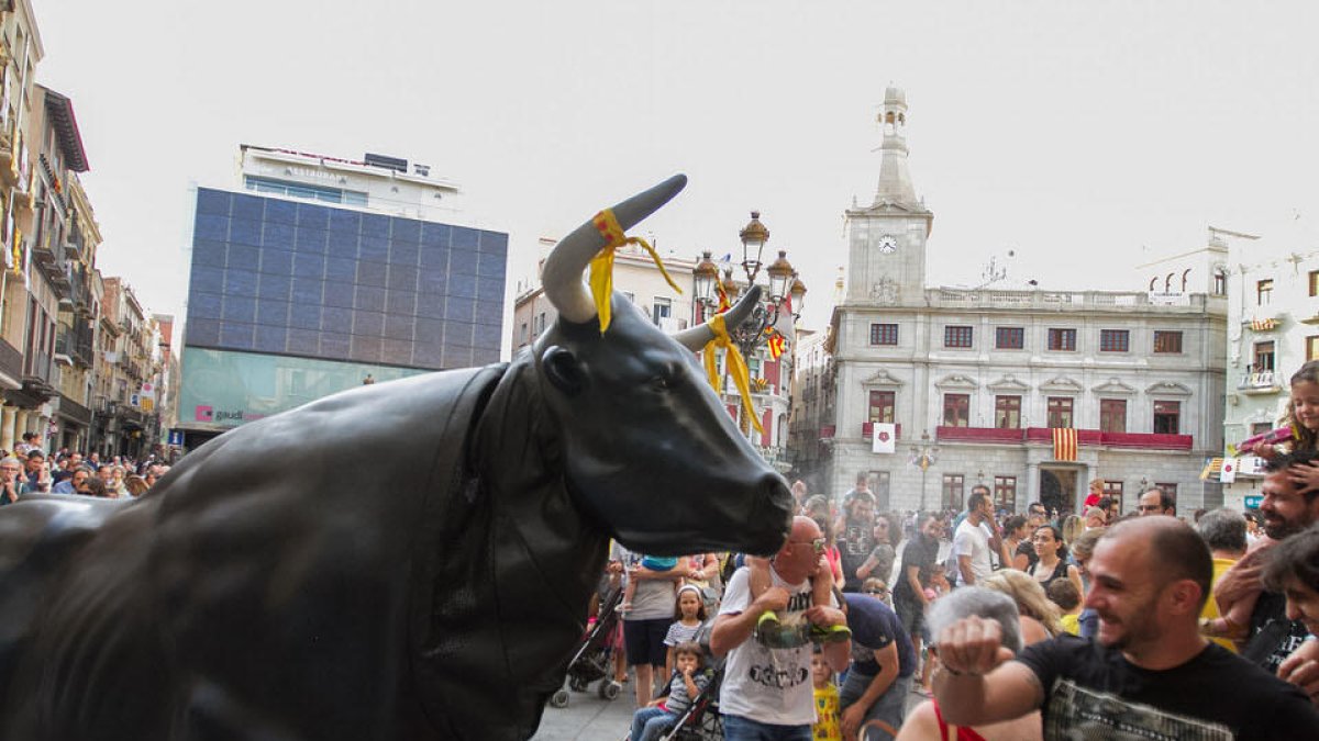La cercavila del Bou a Reus