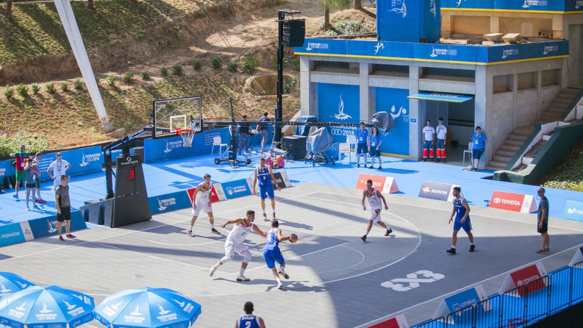 La competició de 3x3 de bàsquet a l'Auditori del Camp de Mart