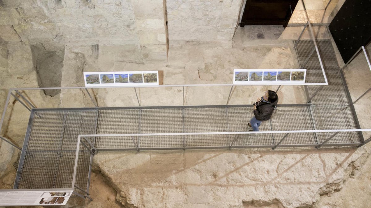 L'exedra romana del claustre de la Catedral de Tarragona ja es pot visitar