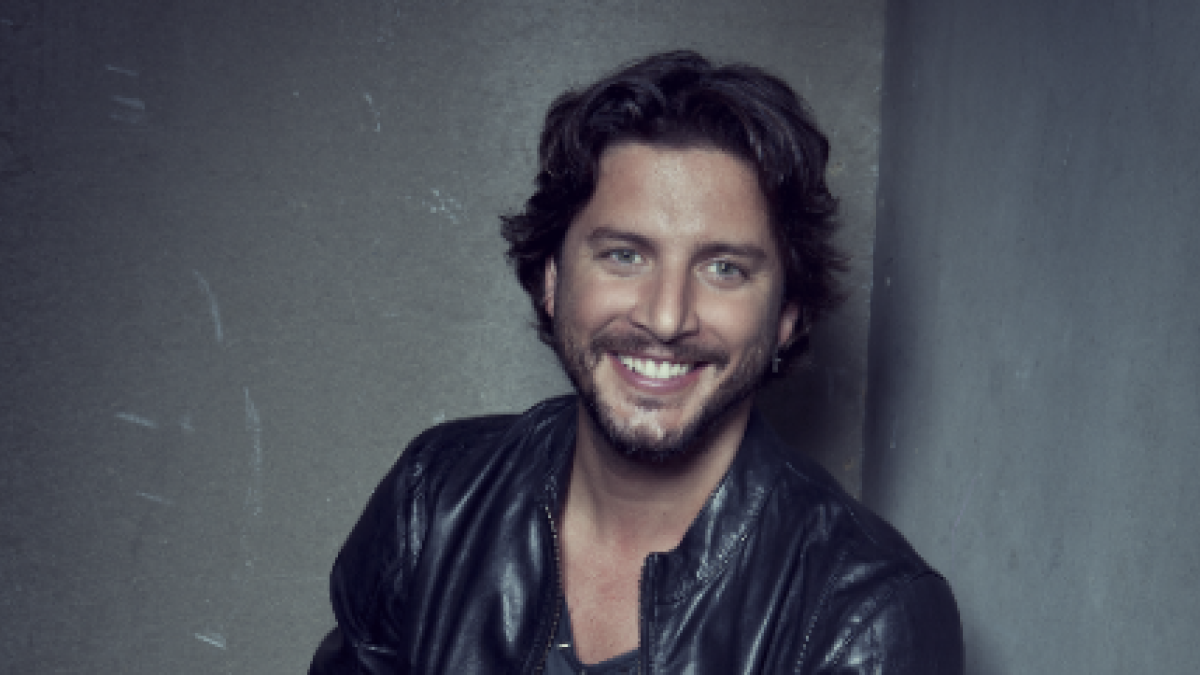 Manuel Carrasco trae 'Bailar el Viento' al Camp de Mart