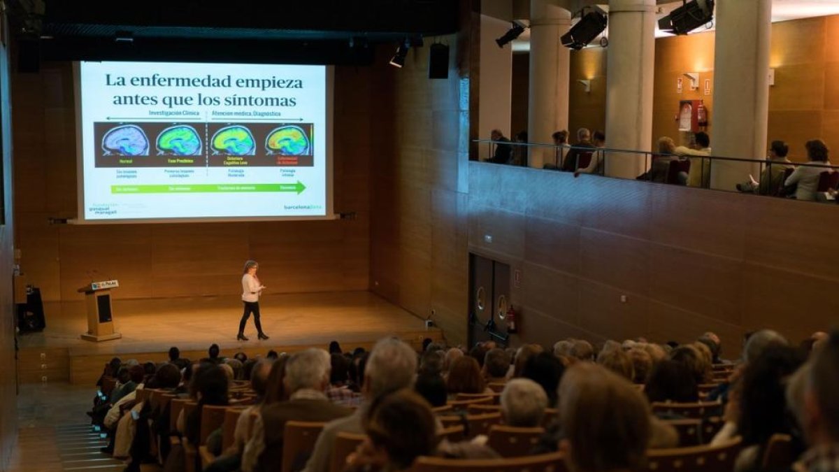 Més de 250 persones assisteixen a la xerrada de la Fundació Pasqual Maragall a Tarragona