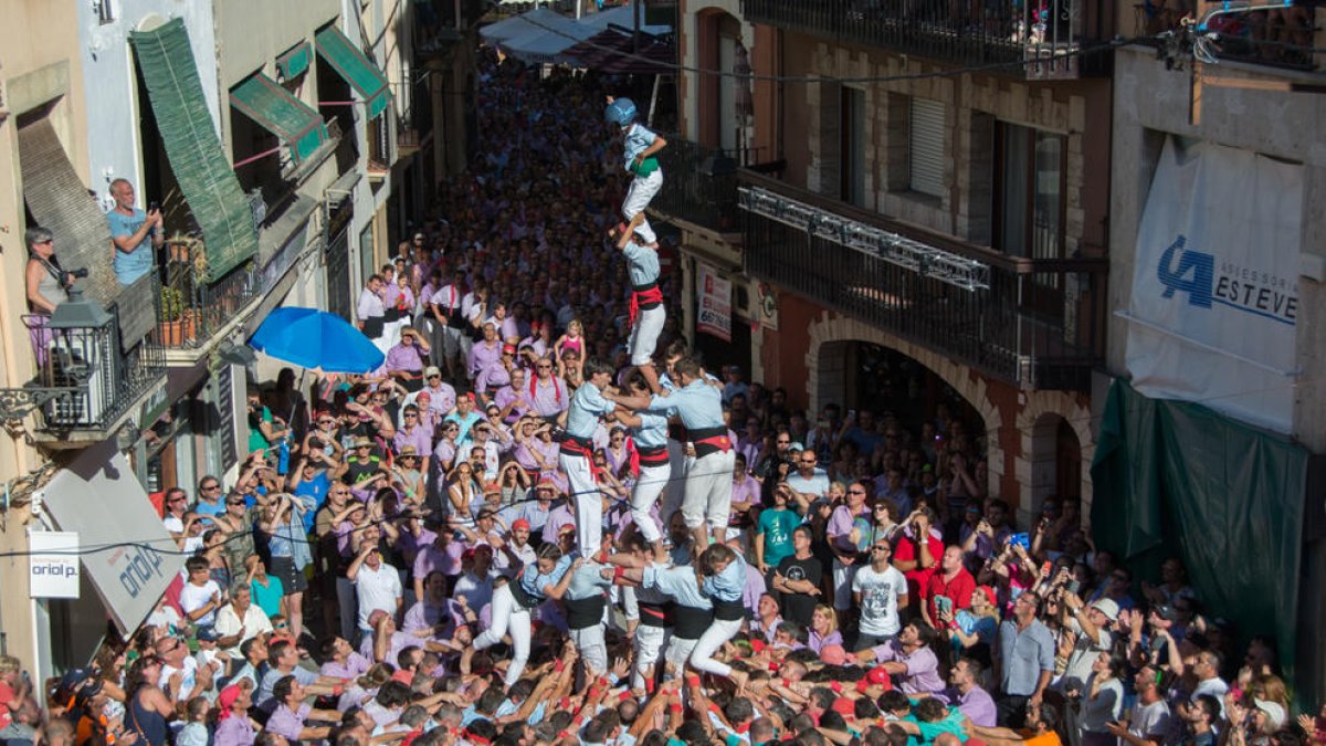 Torredembarra acull diumenge la diada castellera de Santa Rosalia